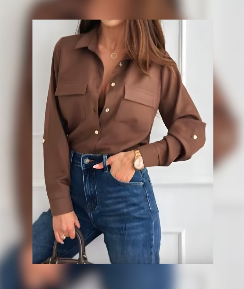 Blusa lisa con bolsillo frontal – Leona