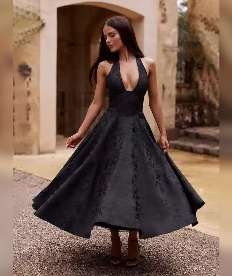 Vestido halter con vuelo – Isadora