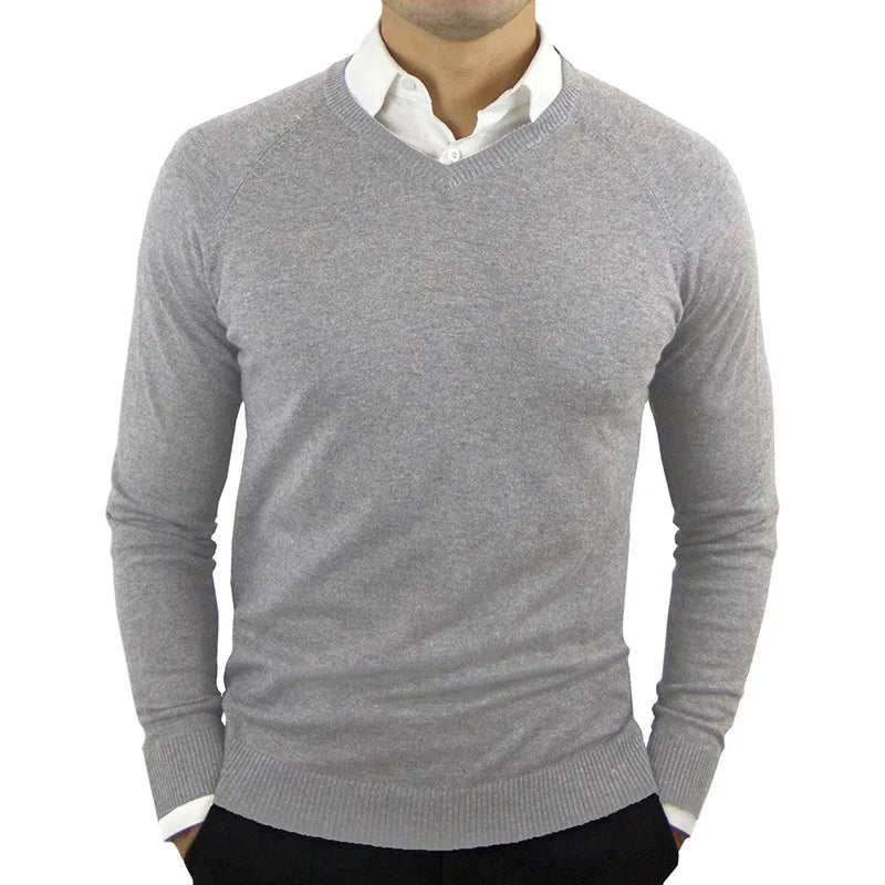 Navarita | Men's Classic V-Neck Woolen Pullover