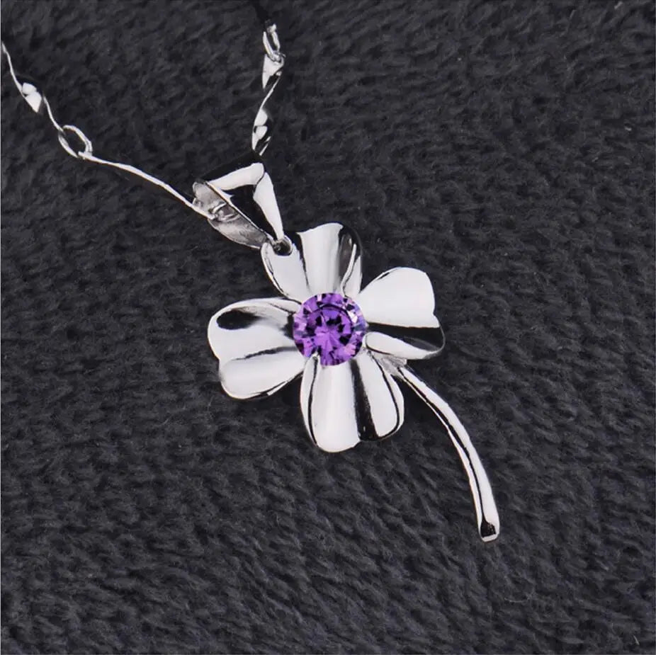 Navarita | Silver Clover Necklace