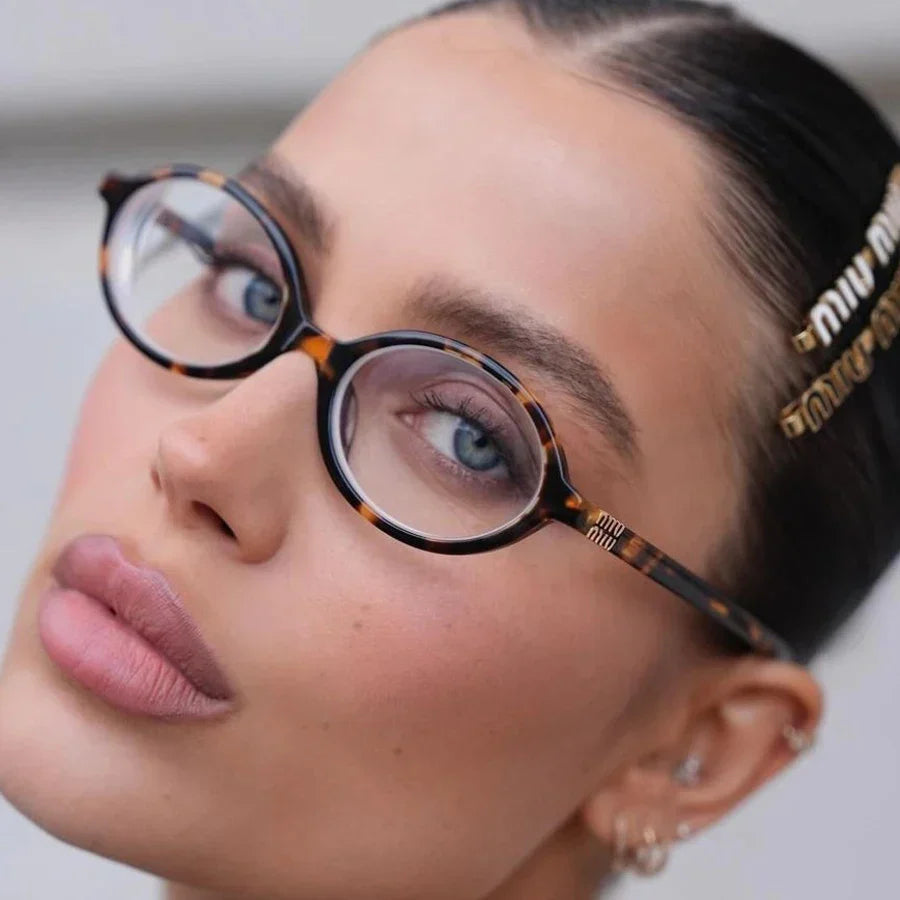 Navarita | Vintage Oval Gradient Sunglasses