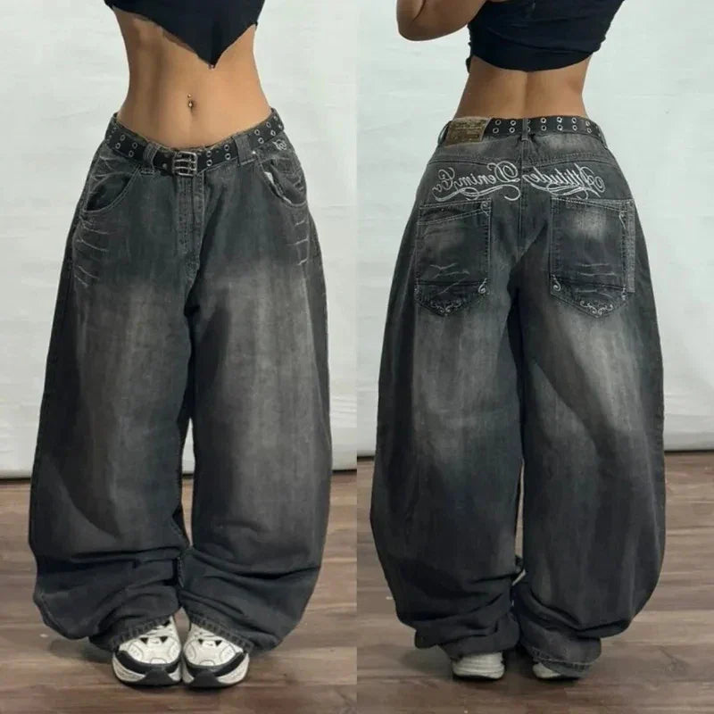 Navarita | Vintage Wide-Leg Graffiti Jeans