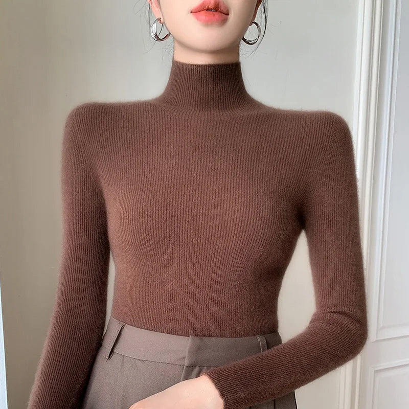 Navarita | Slim Fit High-Stretch Turtleneck Wool Sweater
