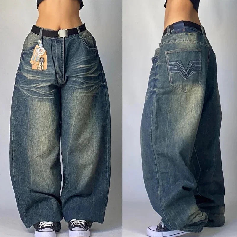 Navarita | Vintage Wide-Leg Graffiti Jeans