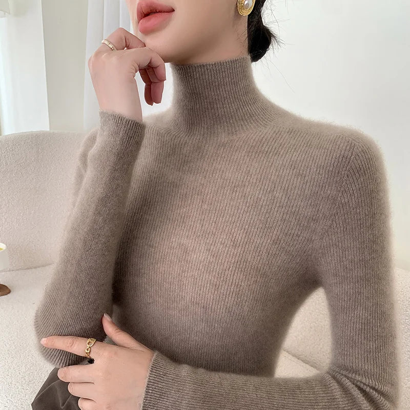 Navarita | Slim Fit High-Stretch Turtleneck Wool Sweater