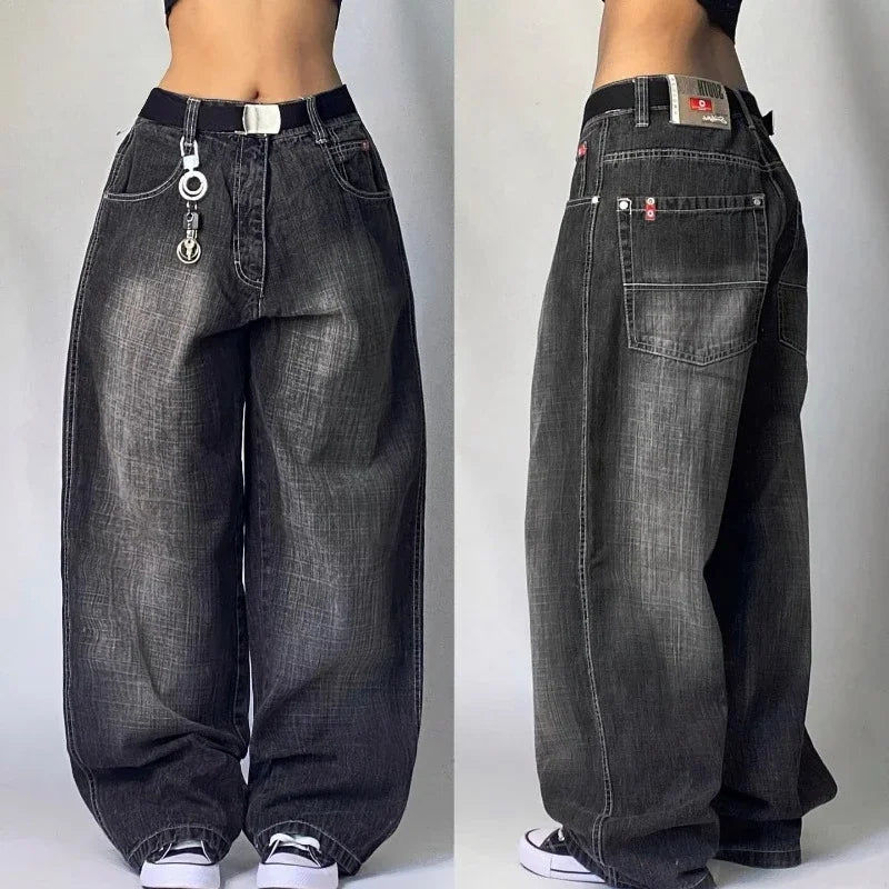 Navarita | Vintage Wide-Leg Graffiti Jeans