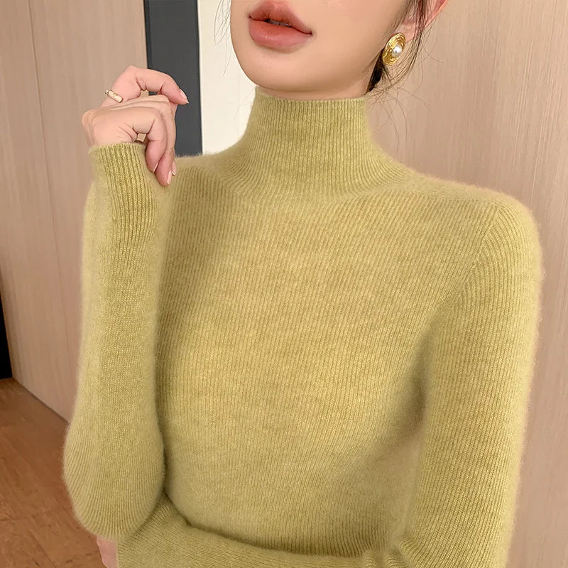 Navarita | Slim Fit High-Stretch Turtleneck Wool Sweater