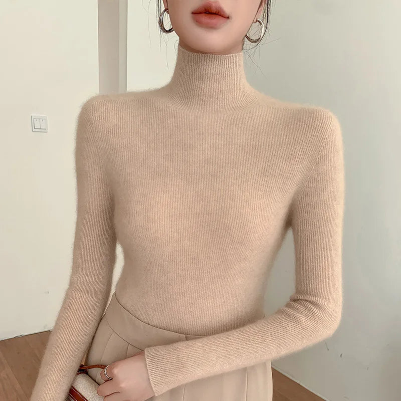 Navarita | Slim Fit High-Stretch Turtleneck Wool Sweater