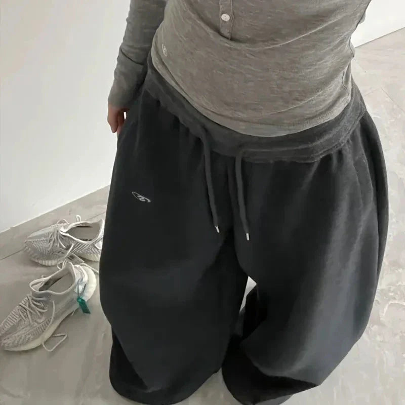 Navarita | Oversize Drawstring Cotton Joggers – Black