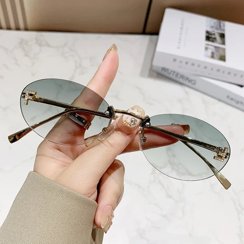 Navarita | SleekFit Oval Sunglasses