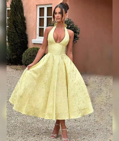 Vestido halter con vuelo – Isadora