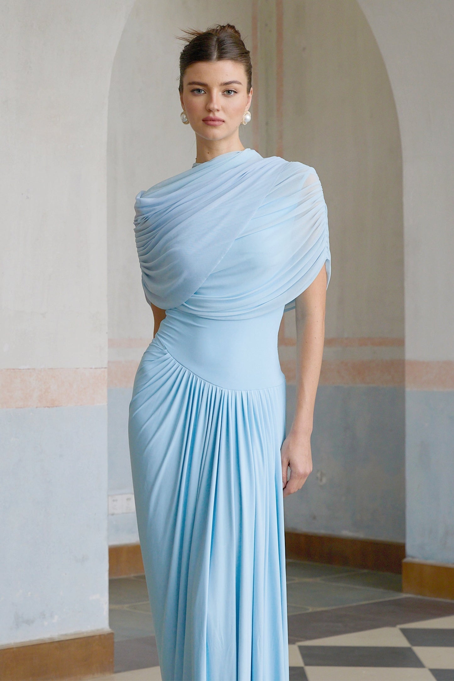 Vestido Maxi Azul Asimétrico Plisado Catherine