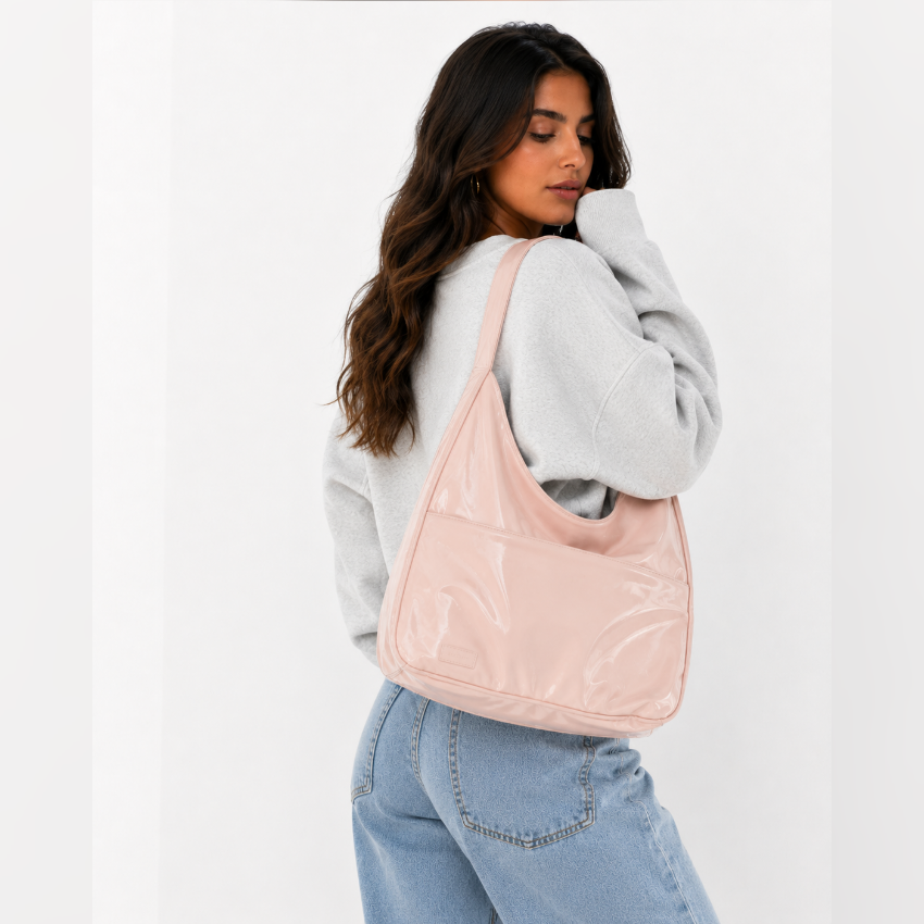 Bolso Hobo Elegancia y Espacio para Cada Día