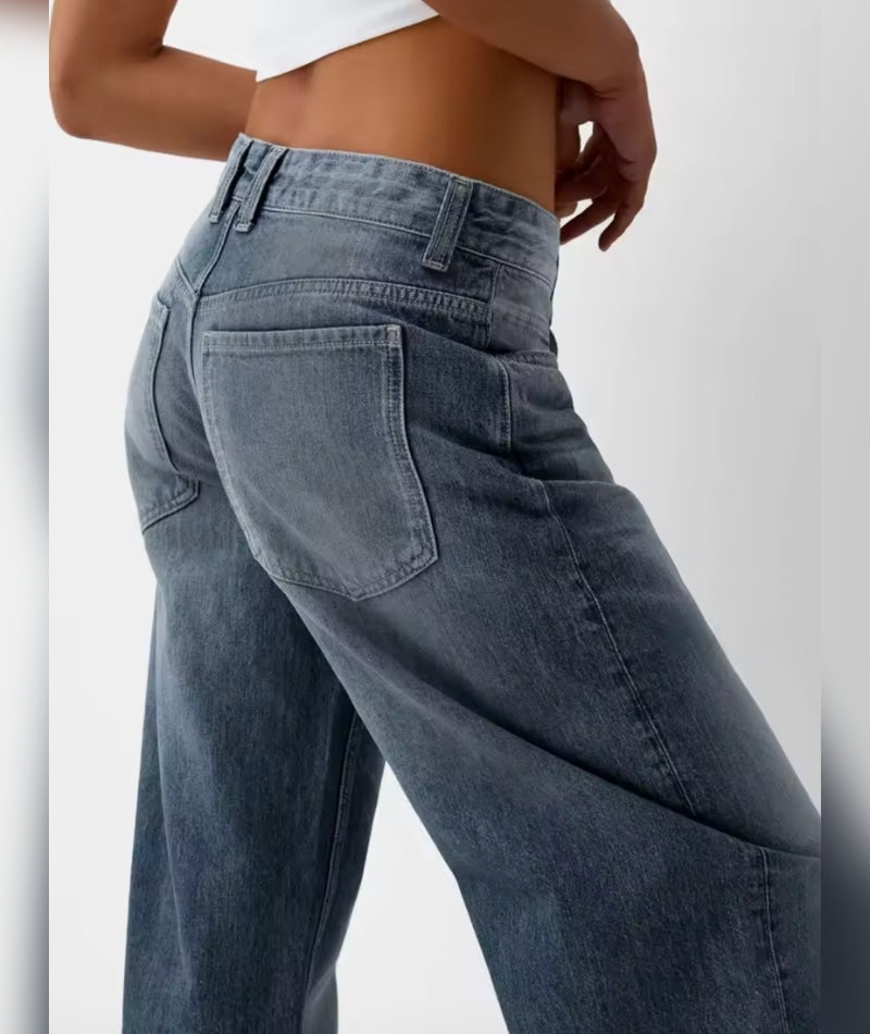 Vaqueros rectos desgastados