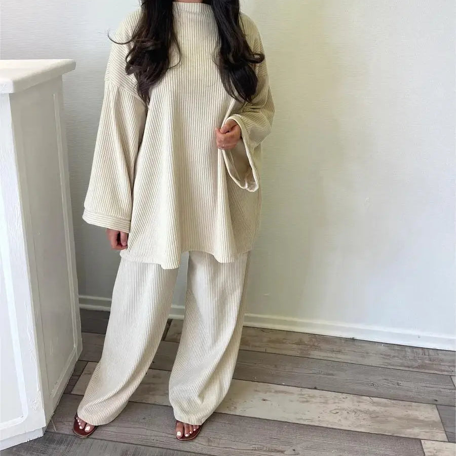 Conjunto de dos piezas de punto relajado – Solaira