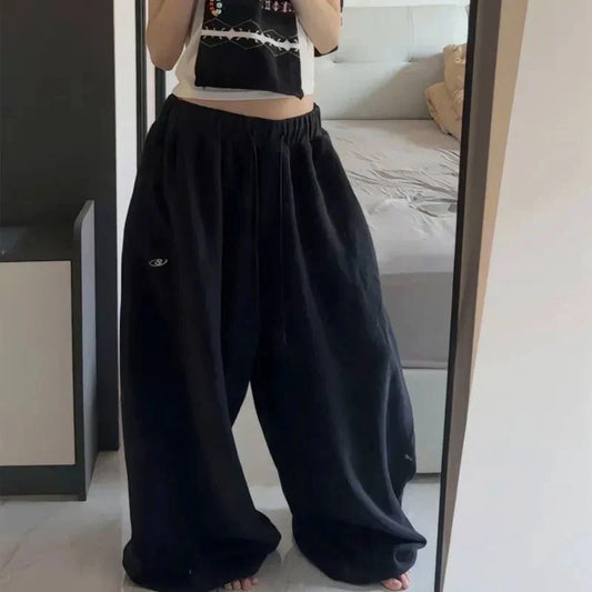 Navarita | Oversize Drawstring Cotton Joggers – Black